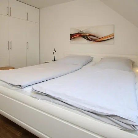 Badestra_e 80_ Whg_ 8_ Goting Hus *